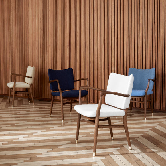 VLA61 Monarch Armchair