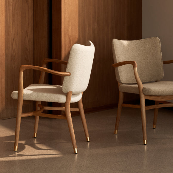 VLA61 Monarch Armchair