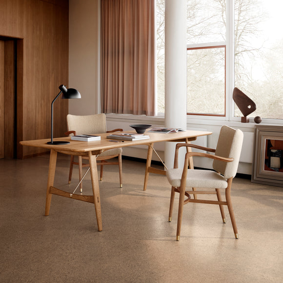 VLA61 Monarch Armchair