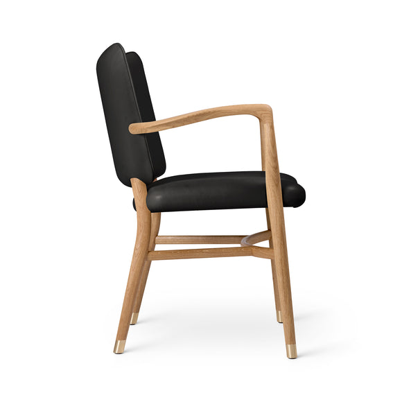 VLA61 Monarch Armchair