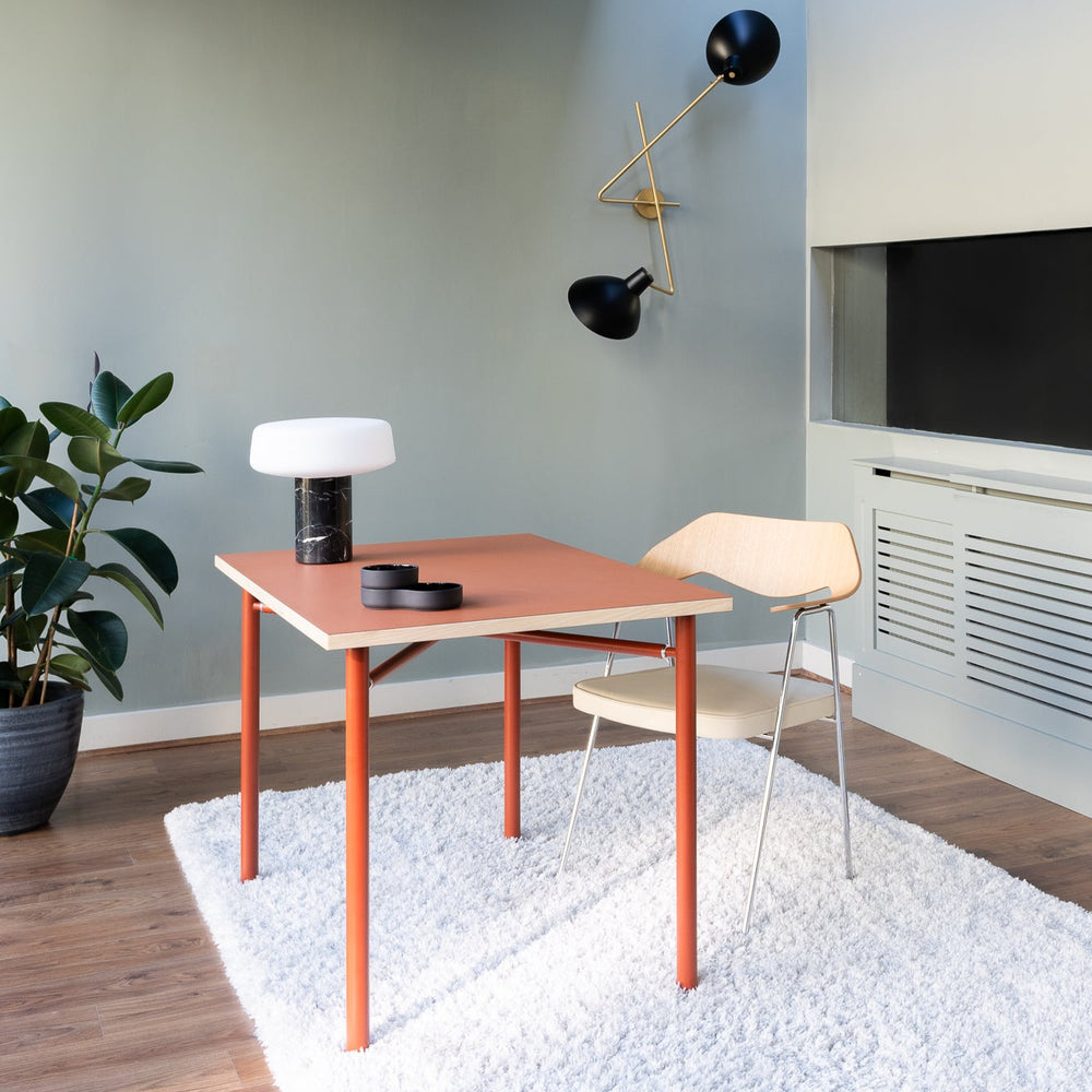 Prinds Dining Table
