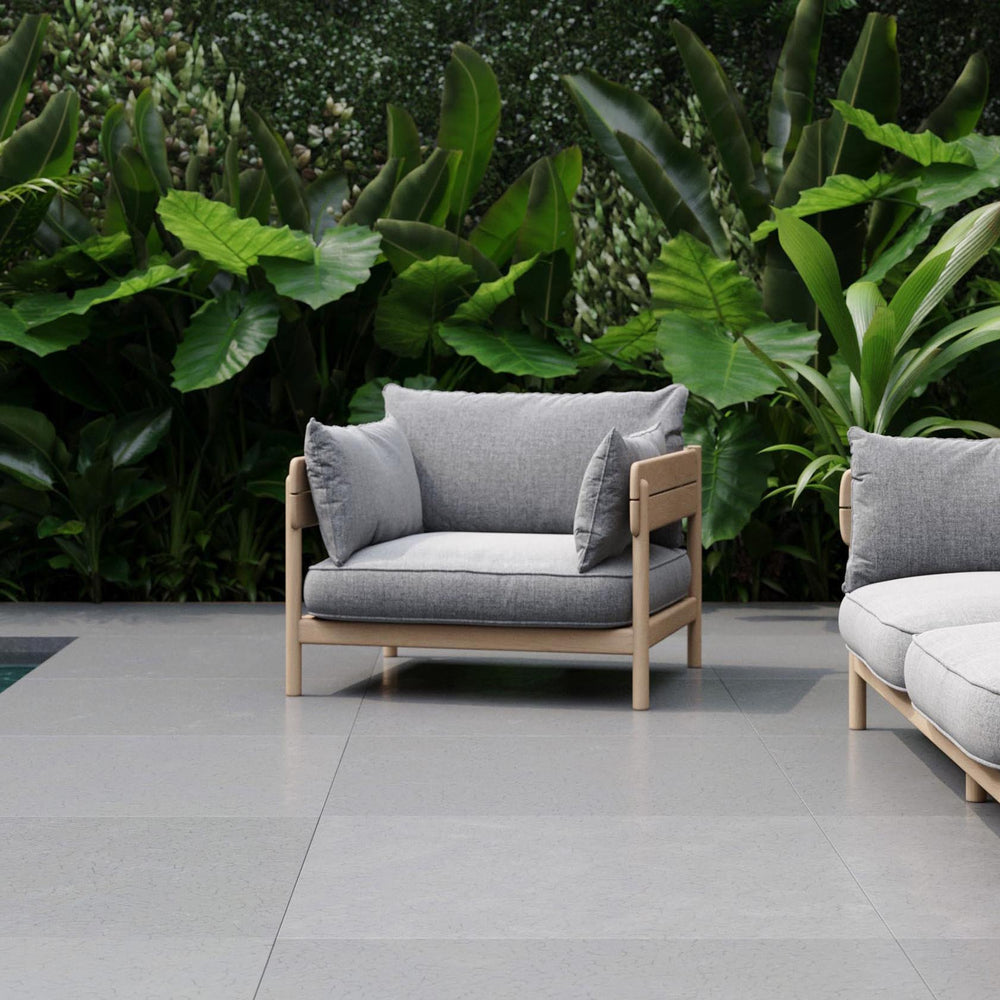 Tanso Outdoor Lounge Chair