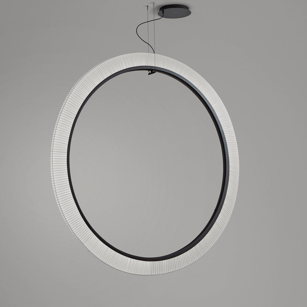 Roda Vertical LED Pendant Light