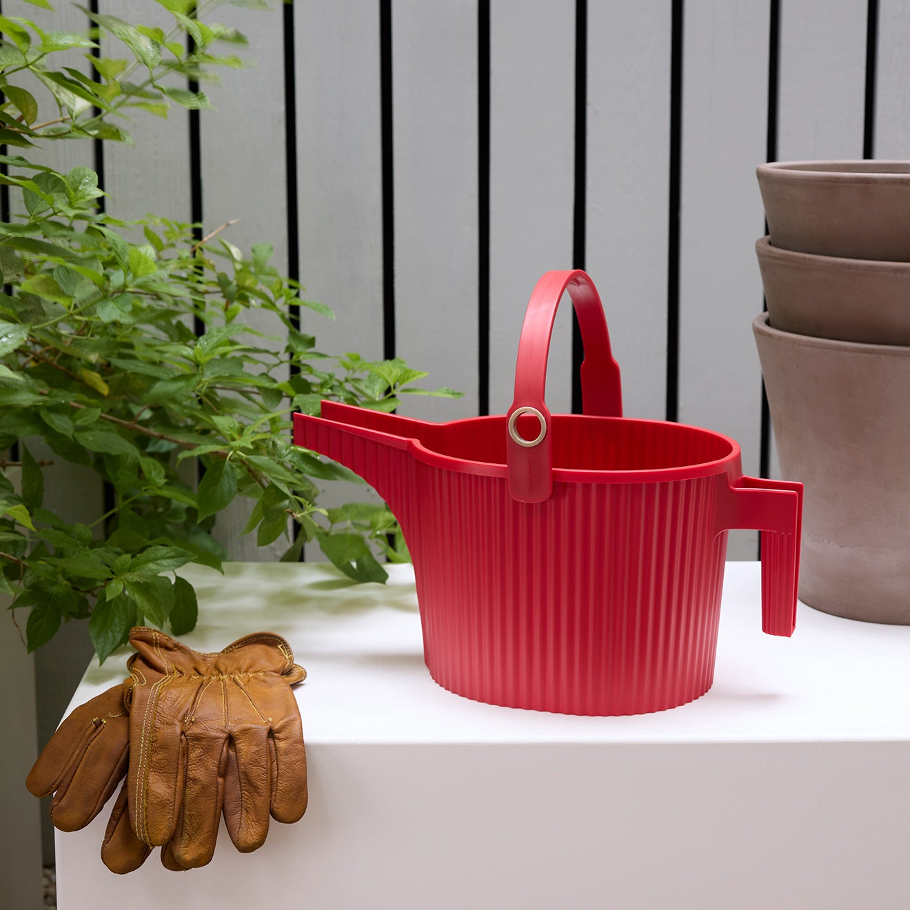 Chilewich Hachiman Garden Beetle Watering Can - 2Modern