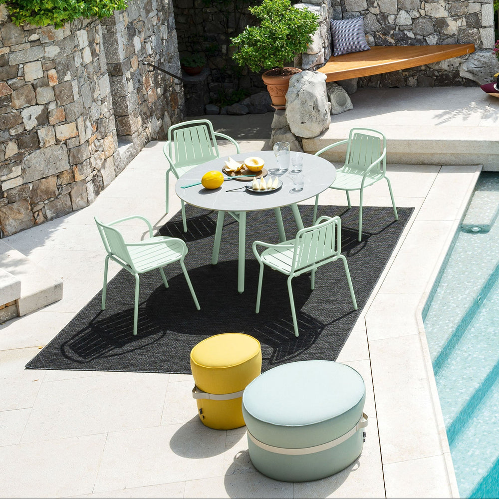 Easy Outdoor Dining Chair