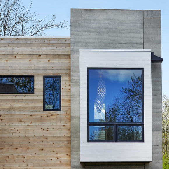 Hinaki Pendant Light