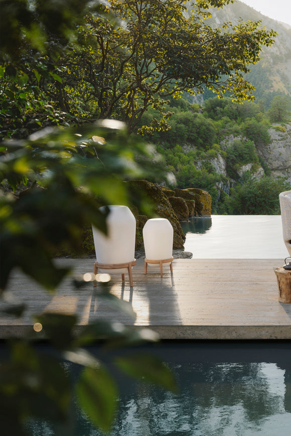 LOON Portable Outdoor Floor Lamp