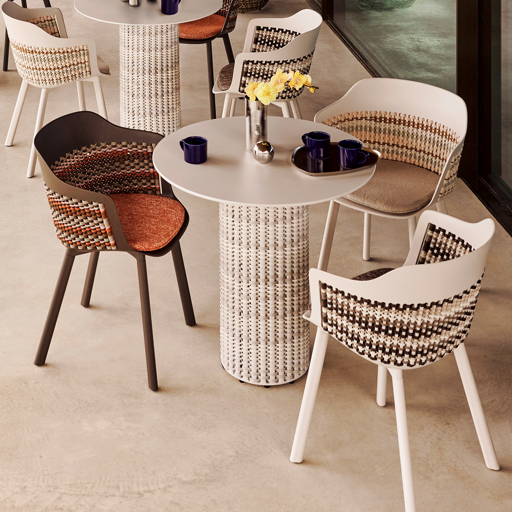 MYMI Outdoor Bistro Table