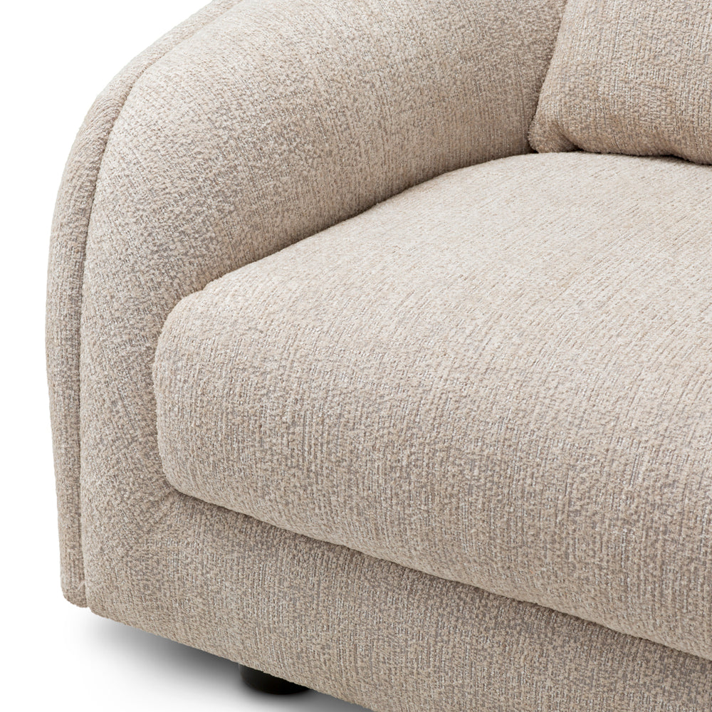 Avenza Lounge Chair