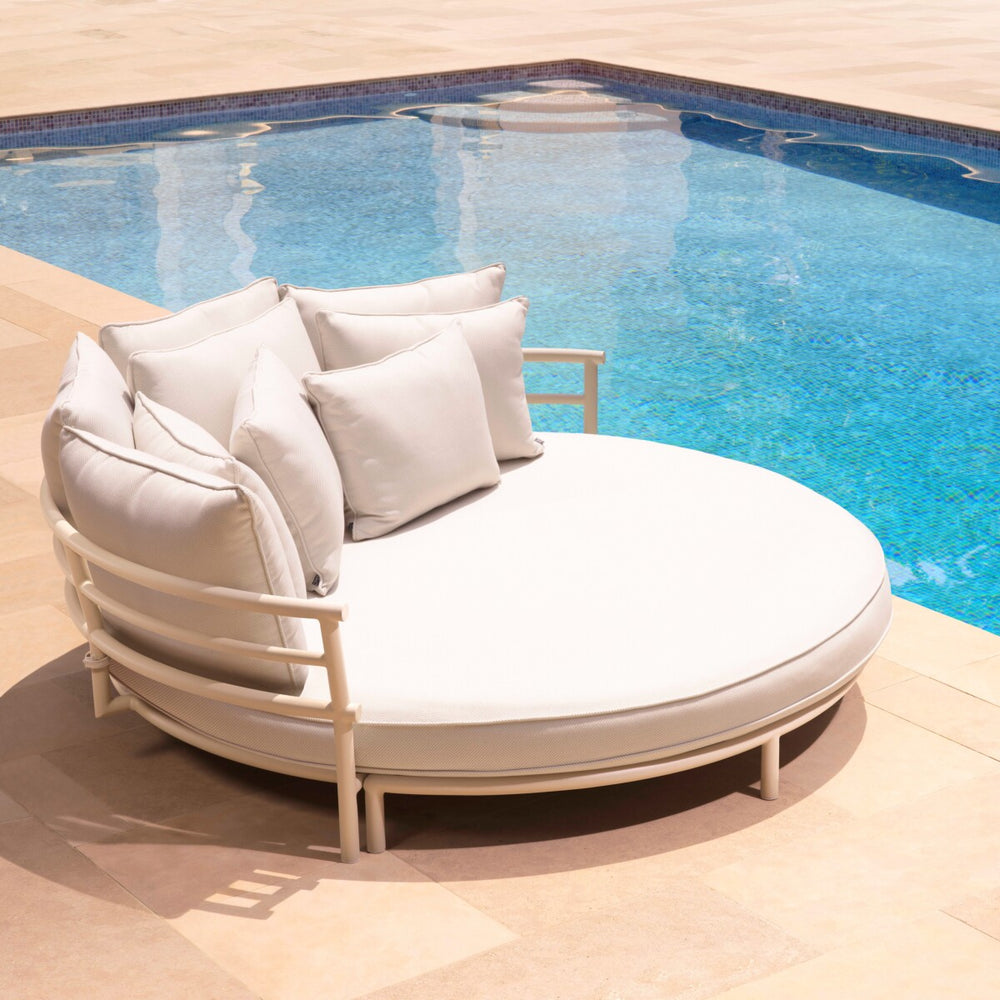 Laguno Outdoor Bed