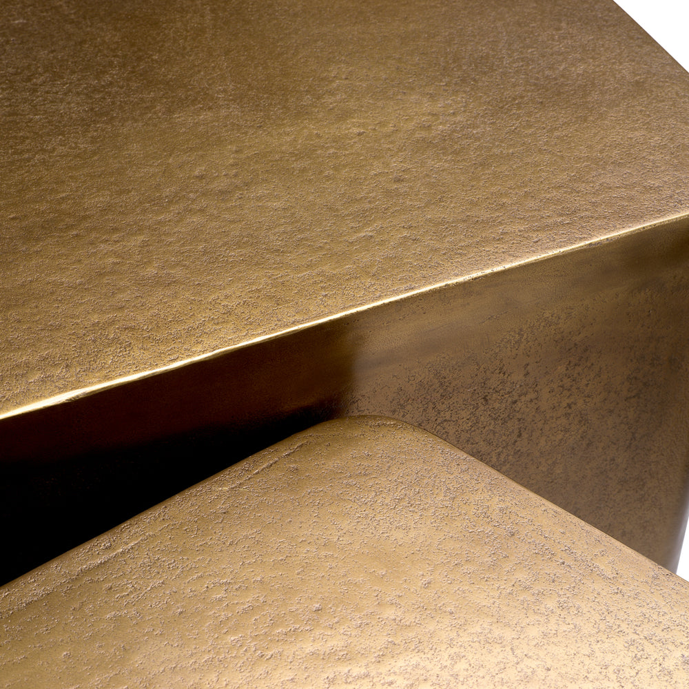 Veenazza Coffee Table (Set of 3)