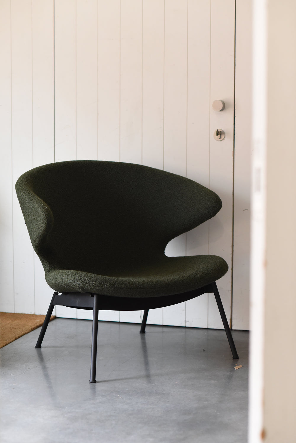 Ella Lounge Chair with Tubular Legs