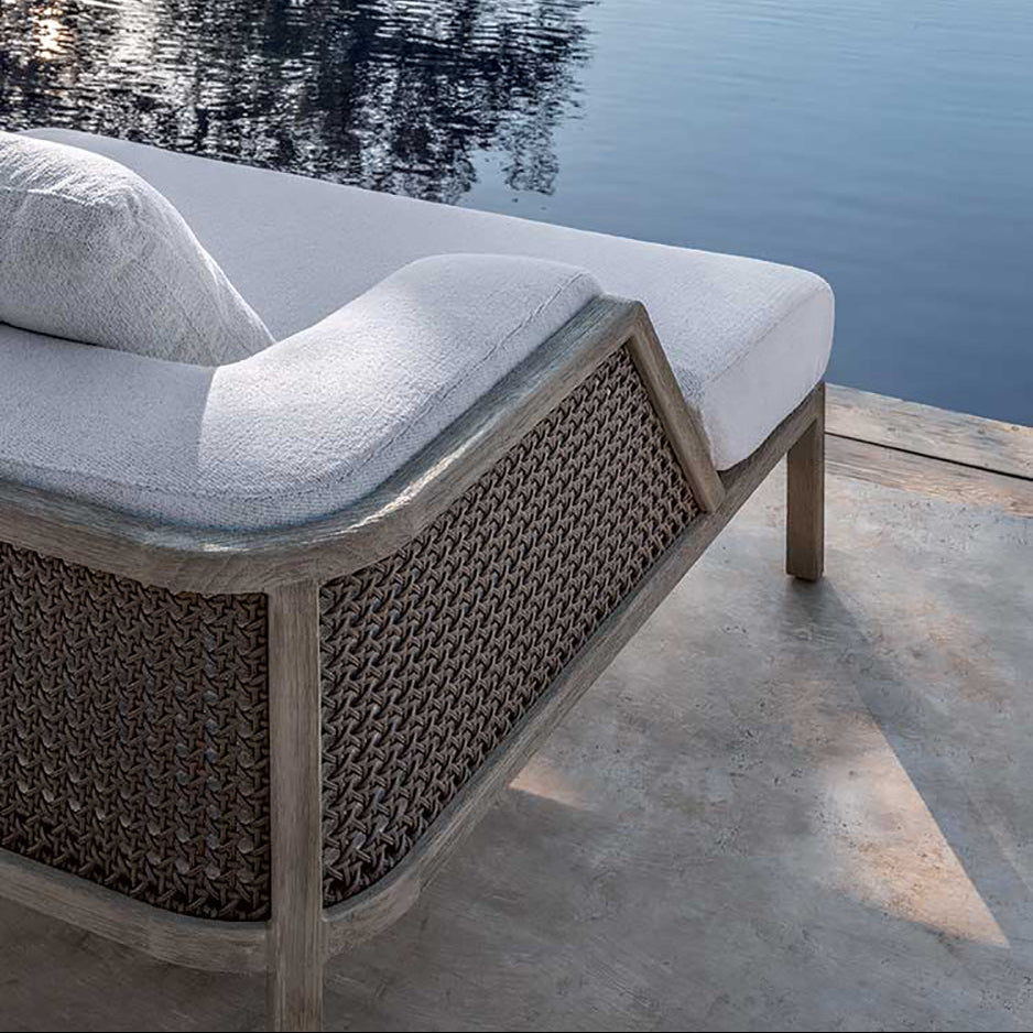 Grand Life Outdoor Lounge Armchair