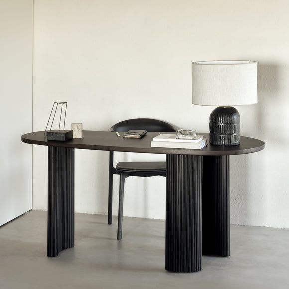 Boomerang Desk