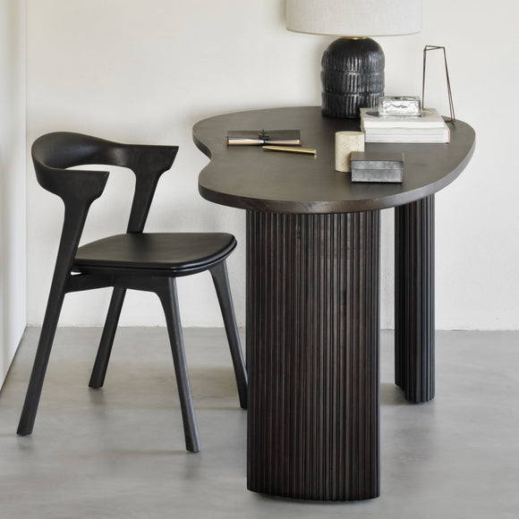 Boomerang Desk