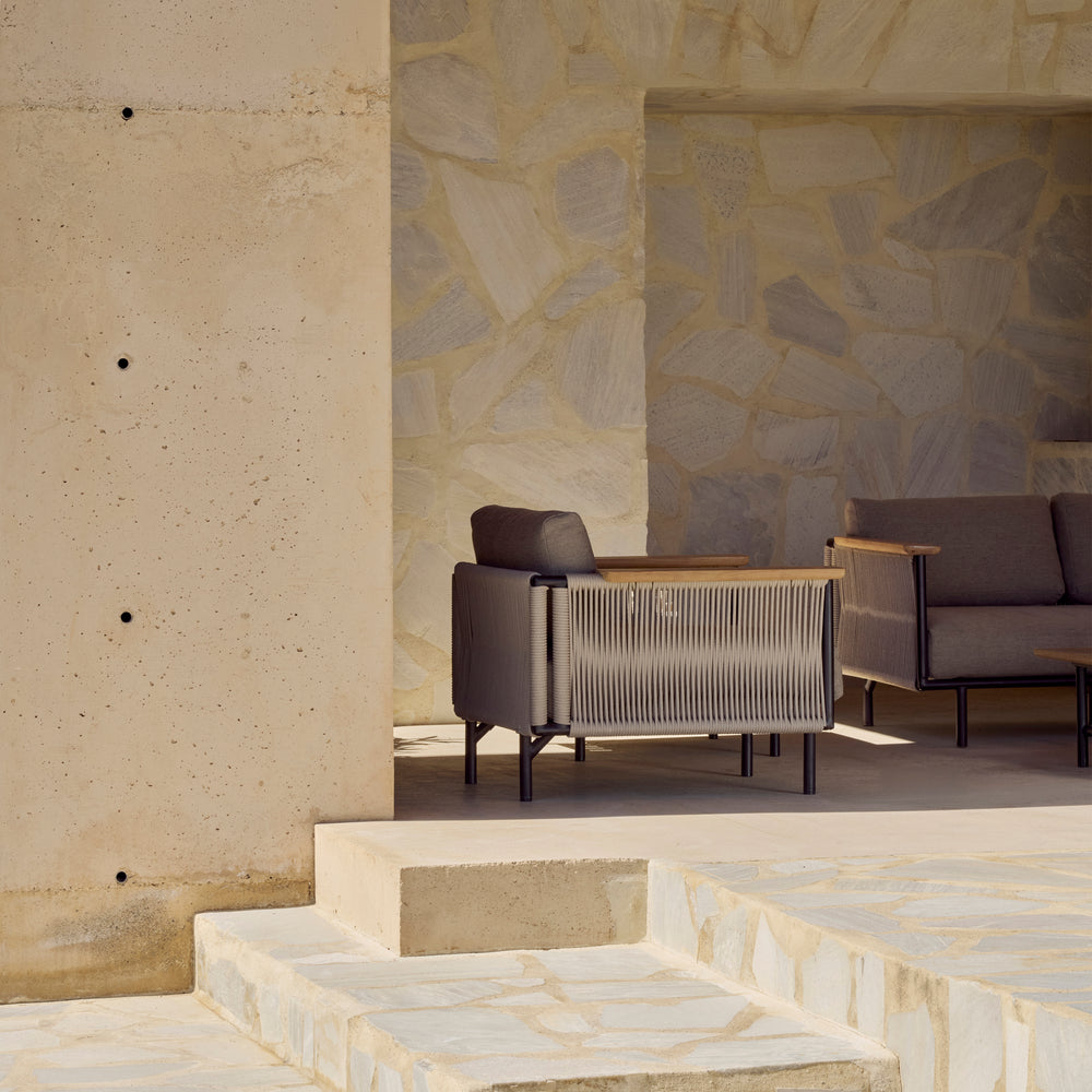 Corbey Outdoor Lounge Chair
