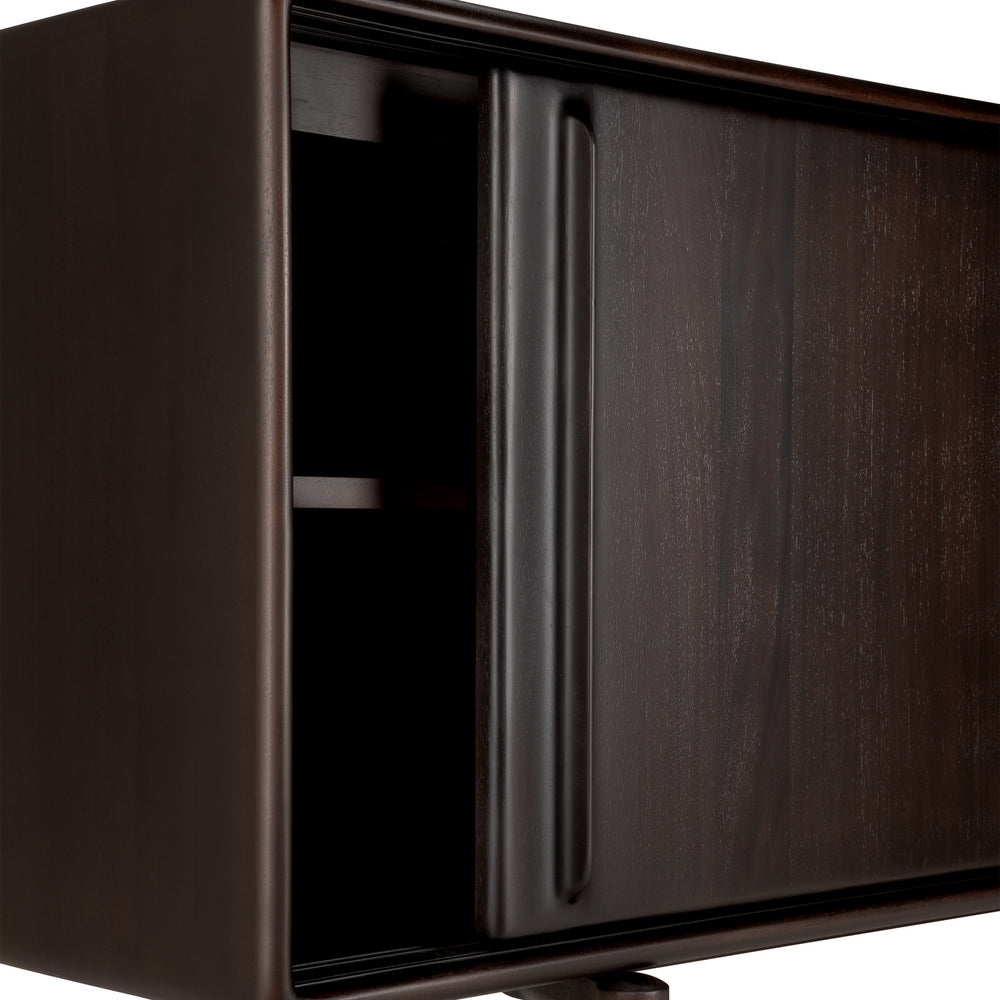Flow Sideboard