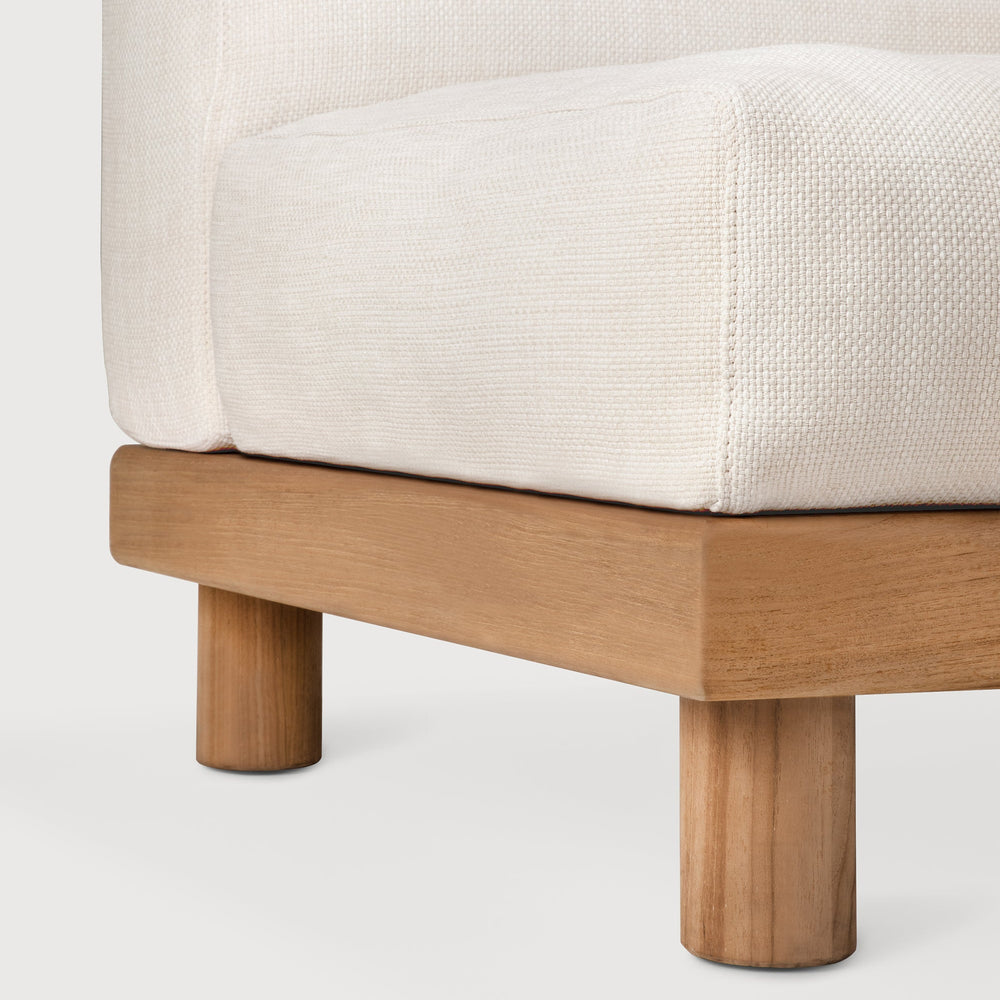 Monocle Outdoor Lounge Chair