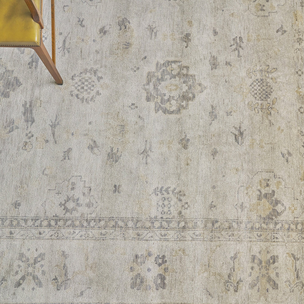 Antique Weave Oushak Ivory/Brown Area Rug