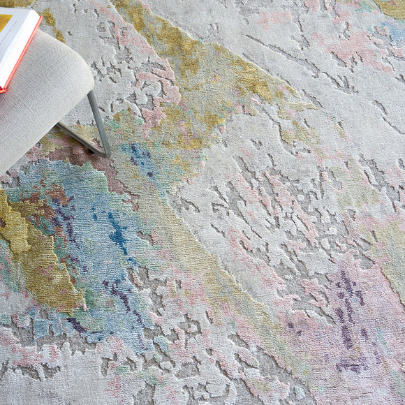 Floor Art Ivory/Gold/Blue Area Rug