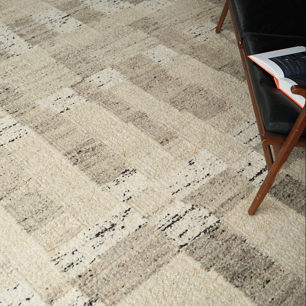 Sunstone Grid Area Rug