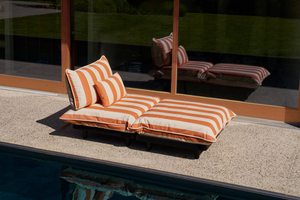 Paletti Indoor/Outdoor Daybed