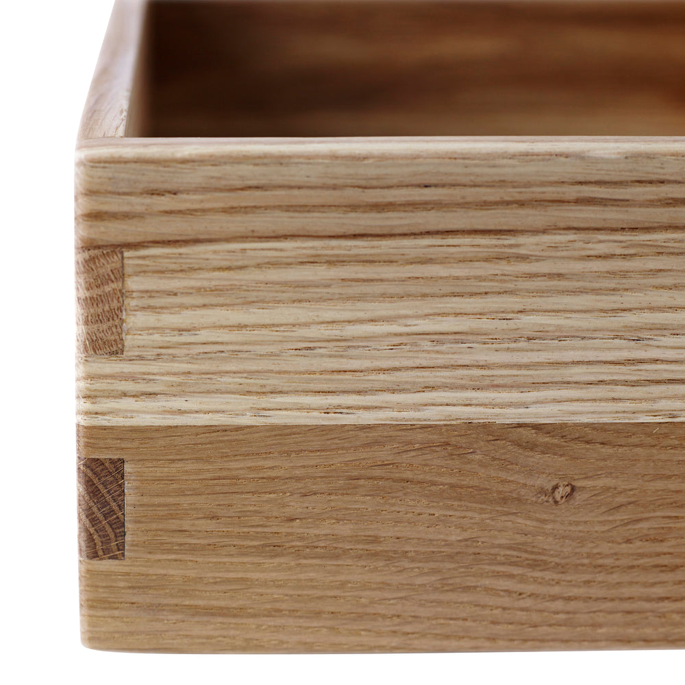 B98 Bookcase Plinth