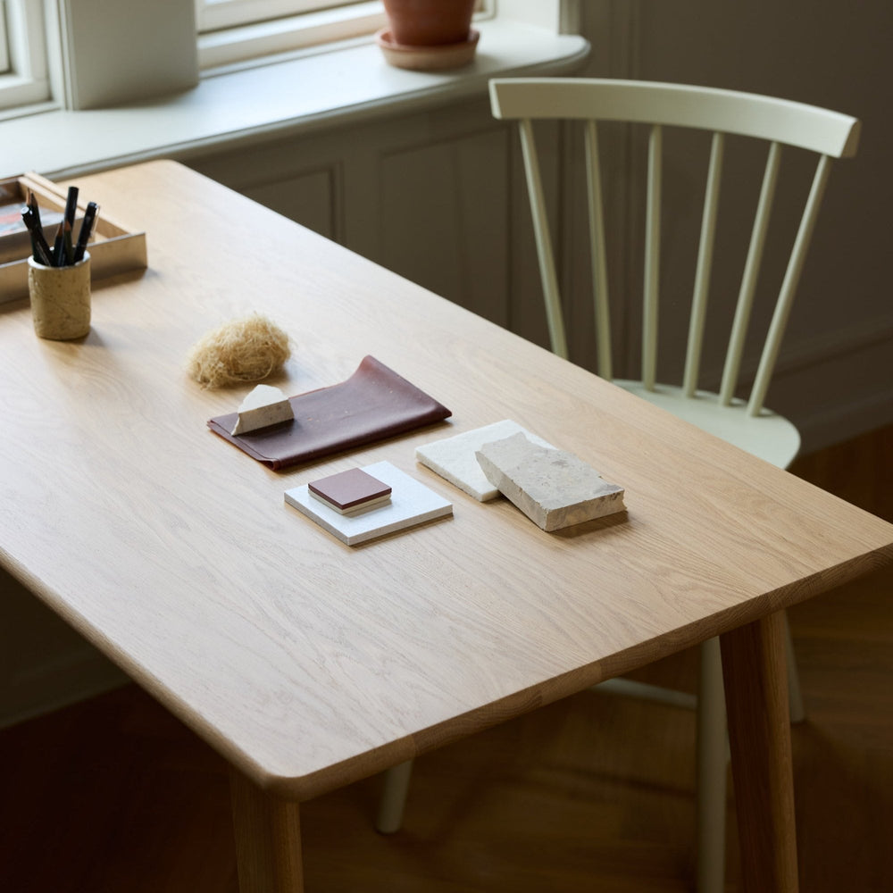 C67 Butler Desk