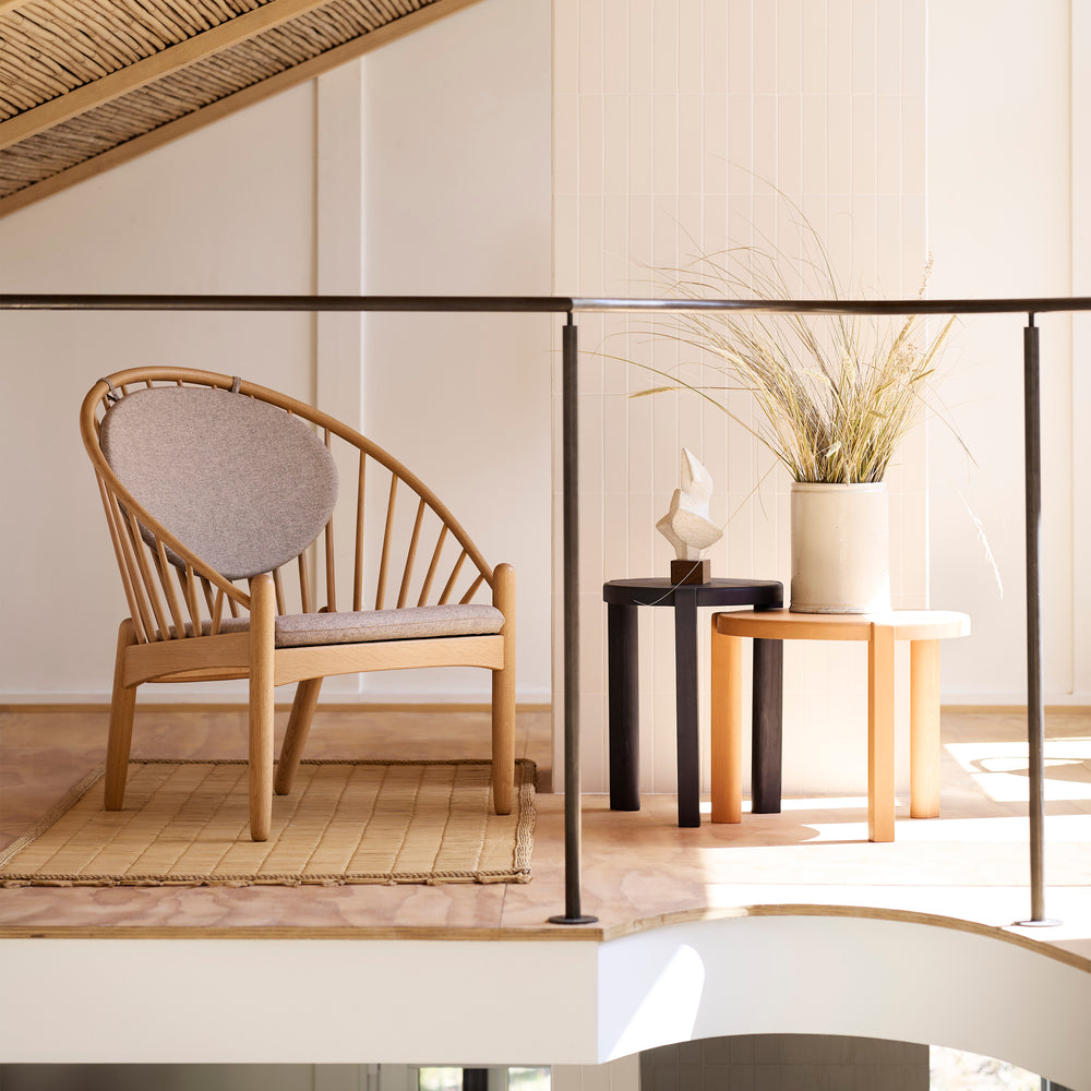 J166 Jorna Lounge Chair