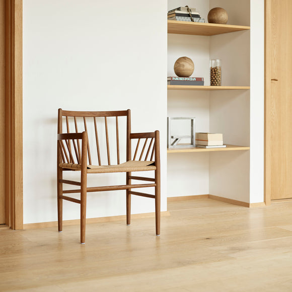 J82 Lounge Chair