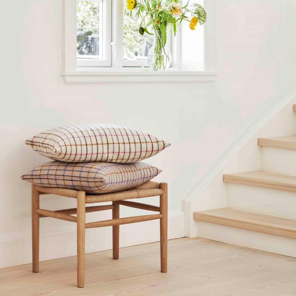 J83 Stool