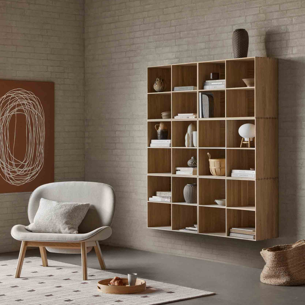 L32 Suru Lounge Chair