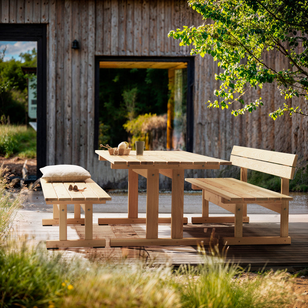 M16 Ermelunden Outdoor Bench