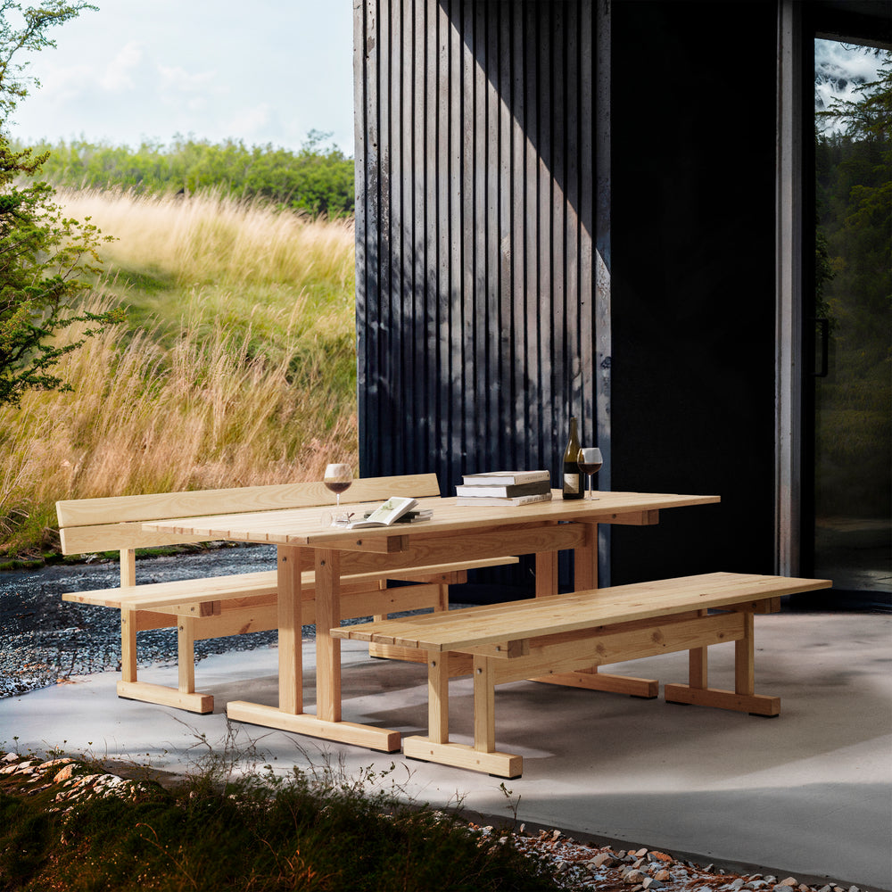 M16 Ermelunden Outdoor Bench