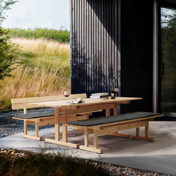 M17 Ermelunden Outdoor Dining Table