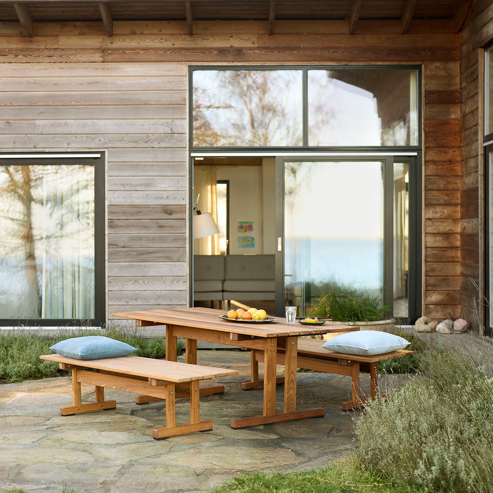 M17 Ermelunden Outdoor Dining Table