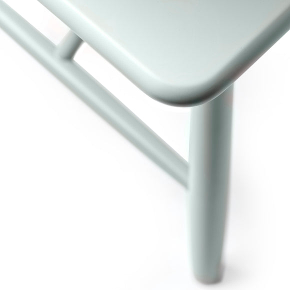 P10 Children's Table