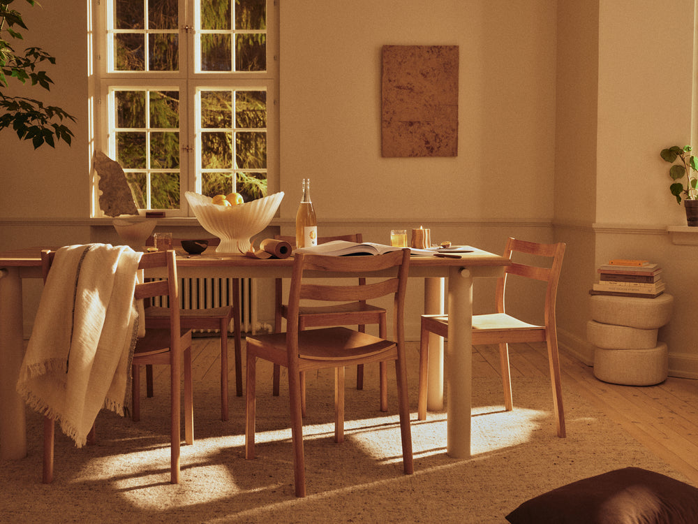 Atura Dining Table