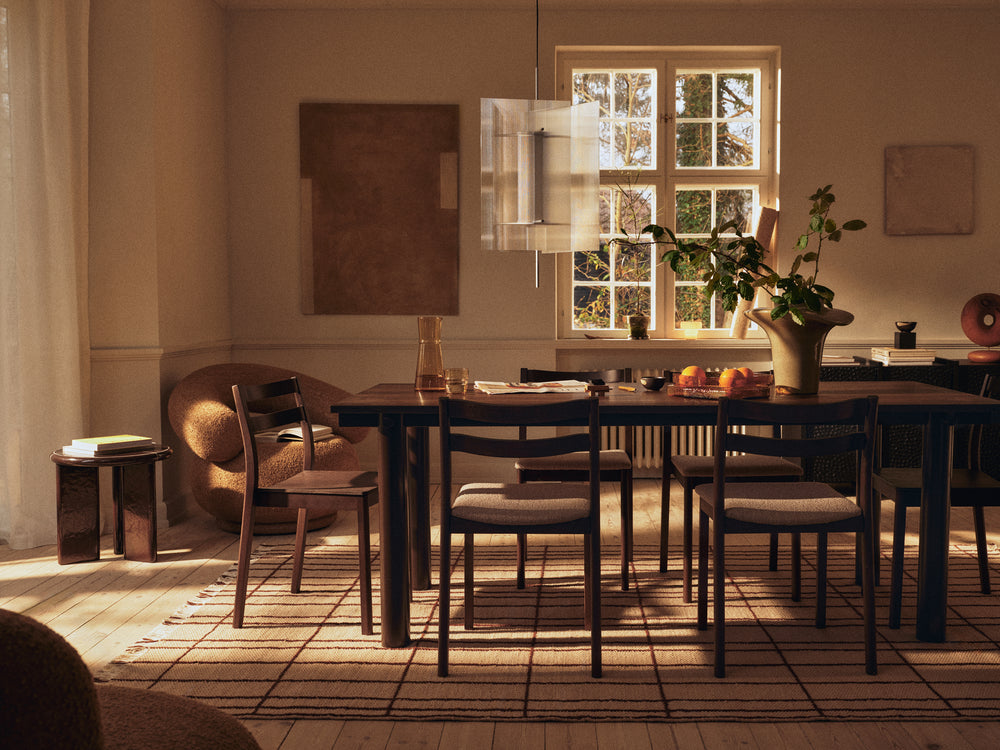 Atura Dining Table