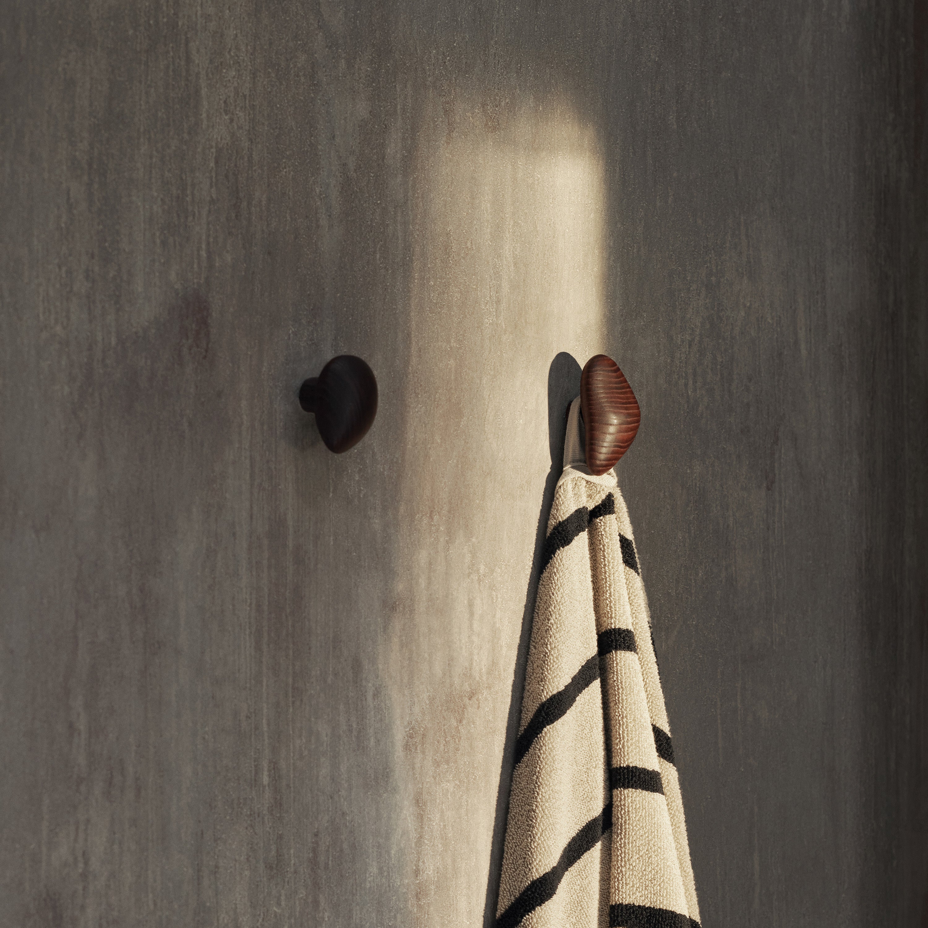Ferm Living Cairn Hook - Thumbnail 5