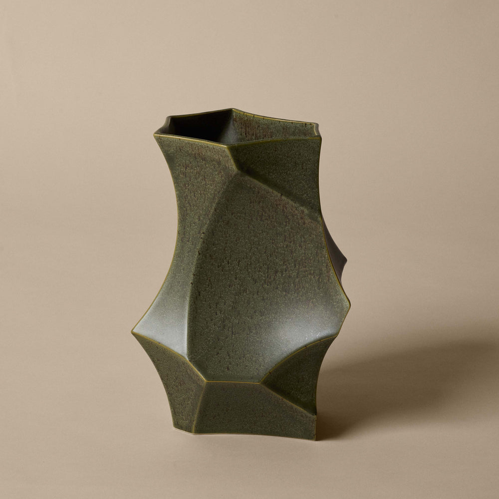 Cueva Vase