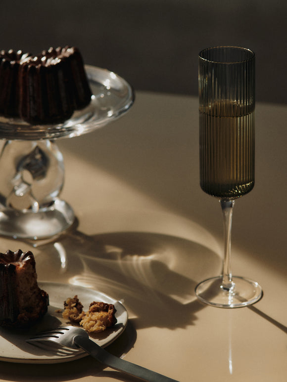 Damo Glass Centerpiece