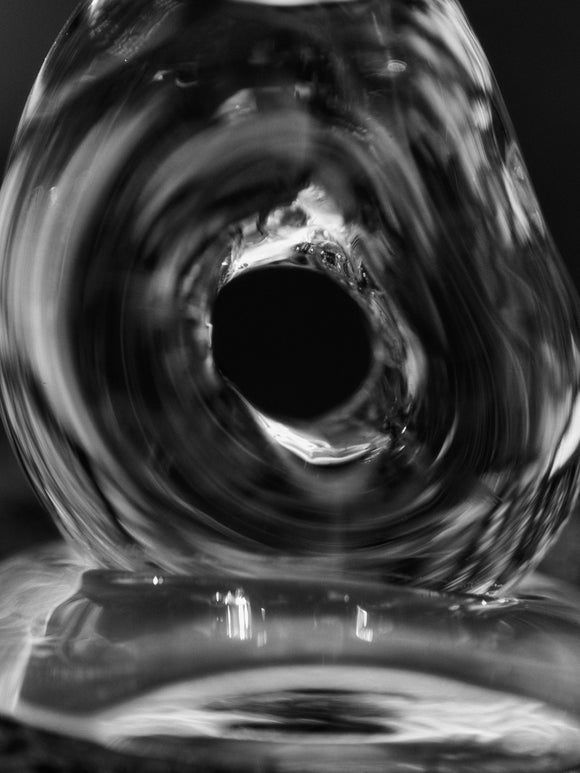 Damo Glass Centerpiece