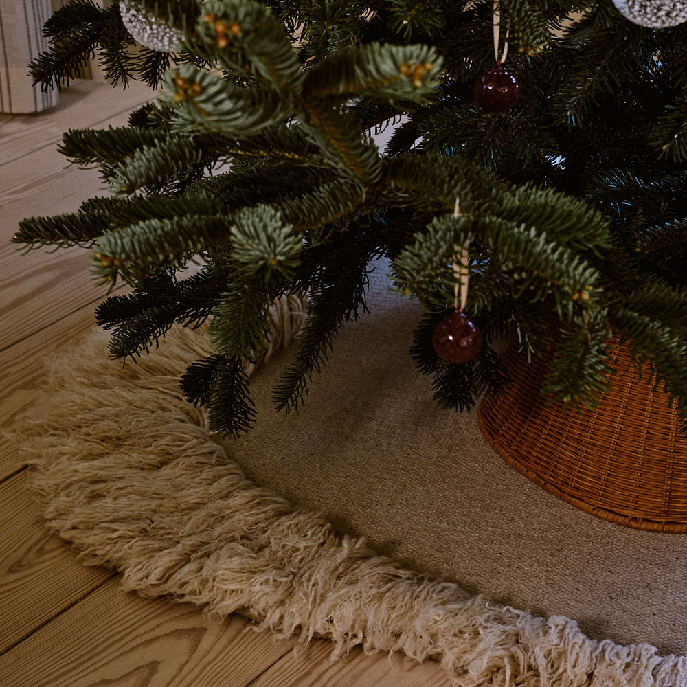 Drape Braided Tree Skirt