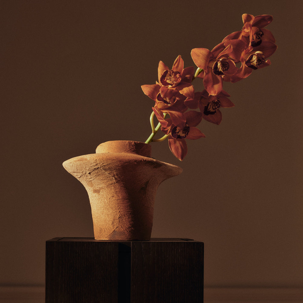 Evio Vase