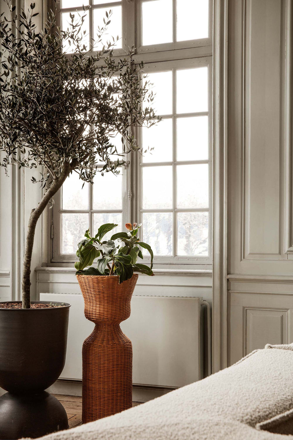 Hourglass Planter
