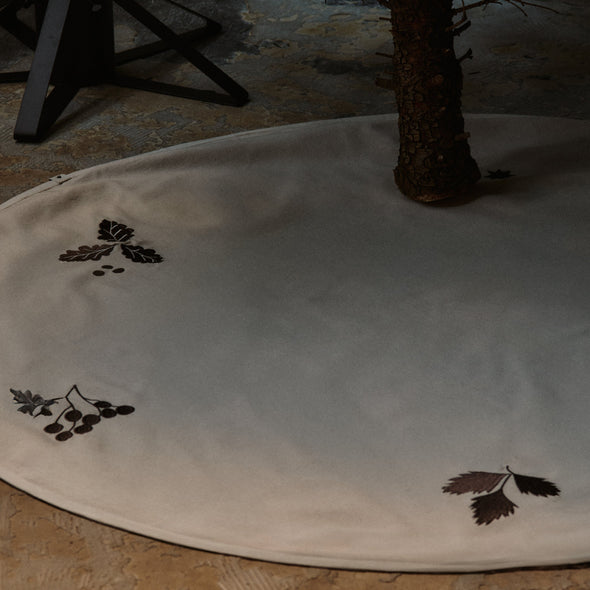 Oak Christmas Tree Round Blanket