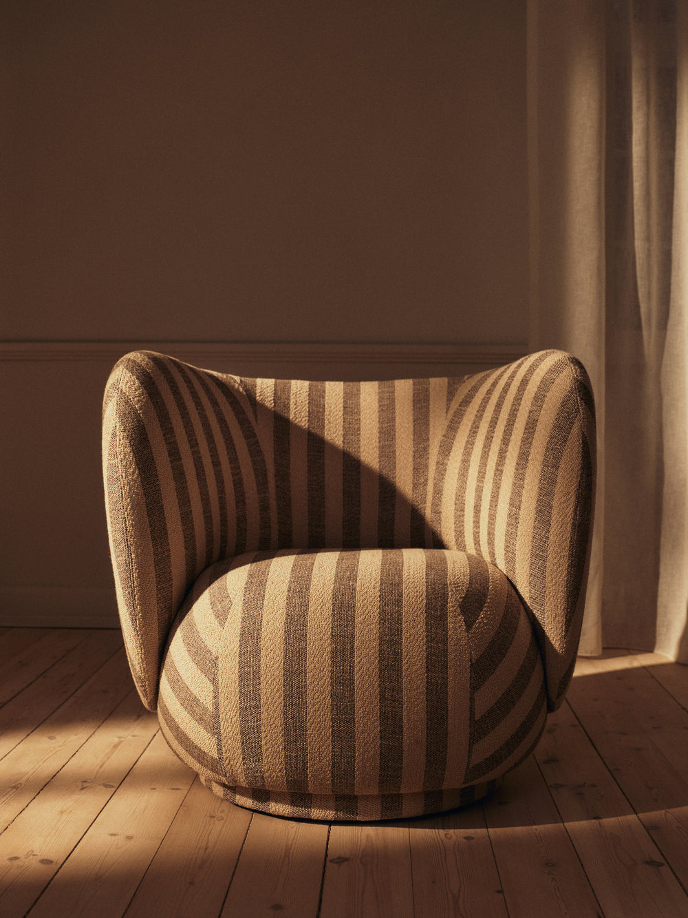 Rico Lounge Chair