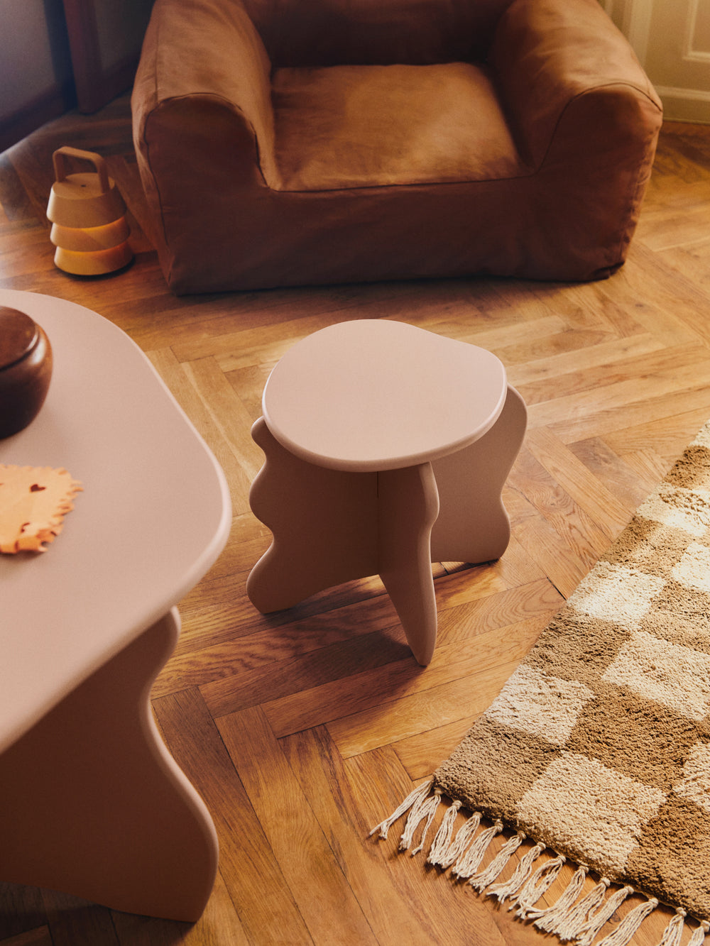 Slope Kid Table