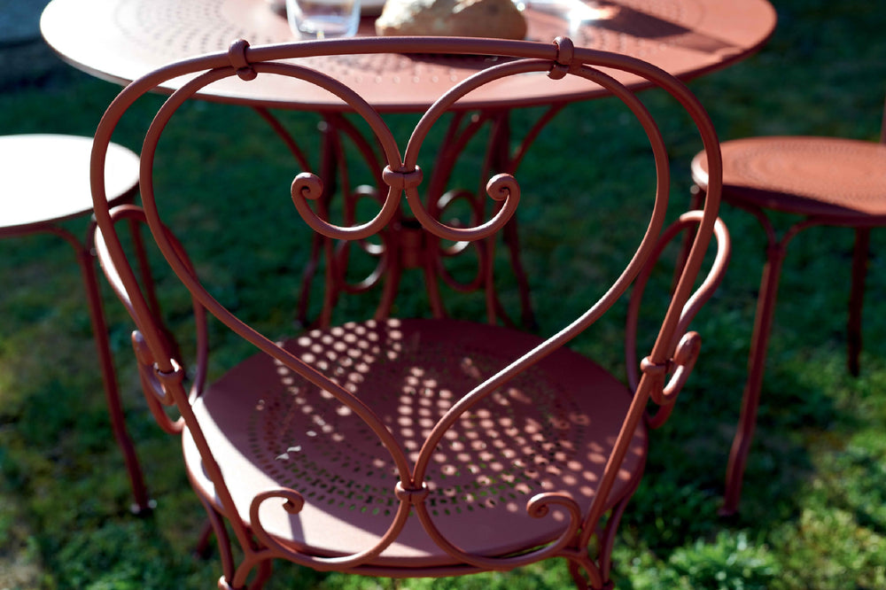 1900 Dining Table